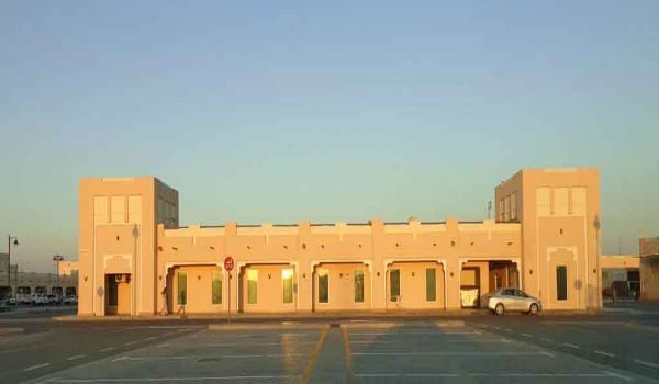 Camel Market Al Lisaili - سوق الجمال اللسيلي