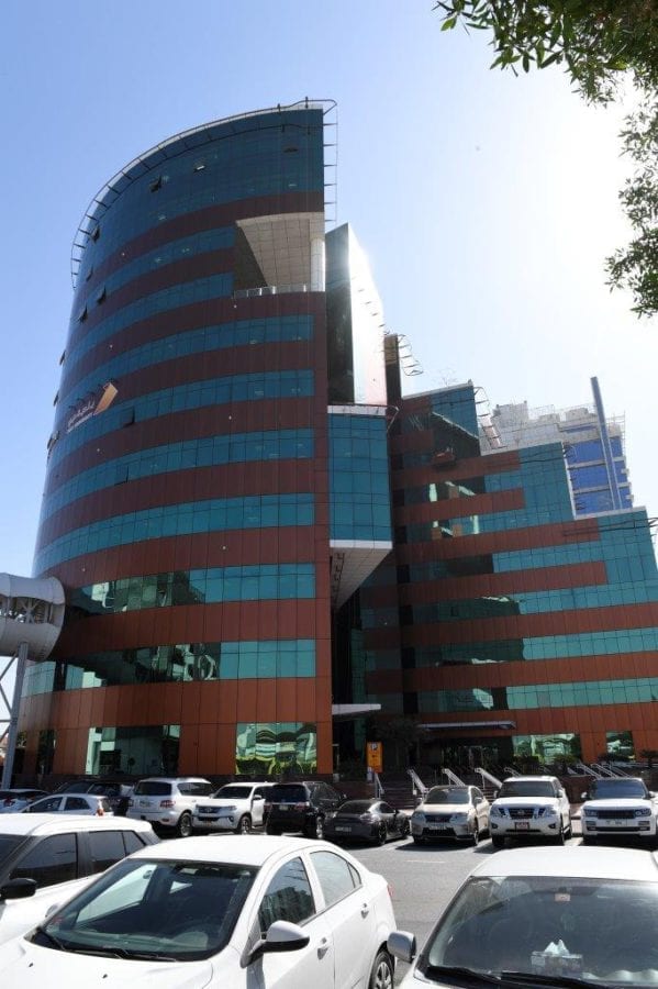 DM Building at Al Garhoud - مبنى البلدية بالقرهود