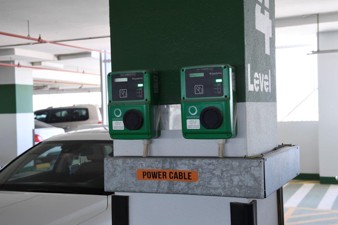 Multi Storey Parking Building At Al Garhoud - مبنى مواقف متعدد الطوابق بالقرهود