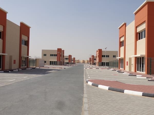 سوق الشاحنات وقطع الغيار المستعملة