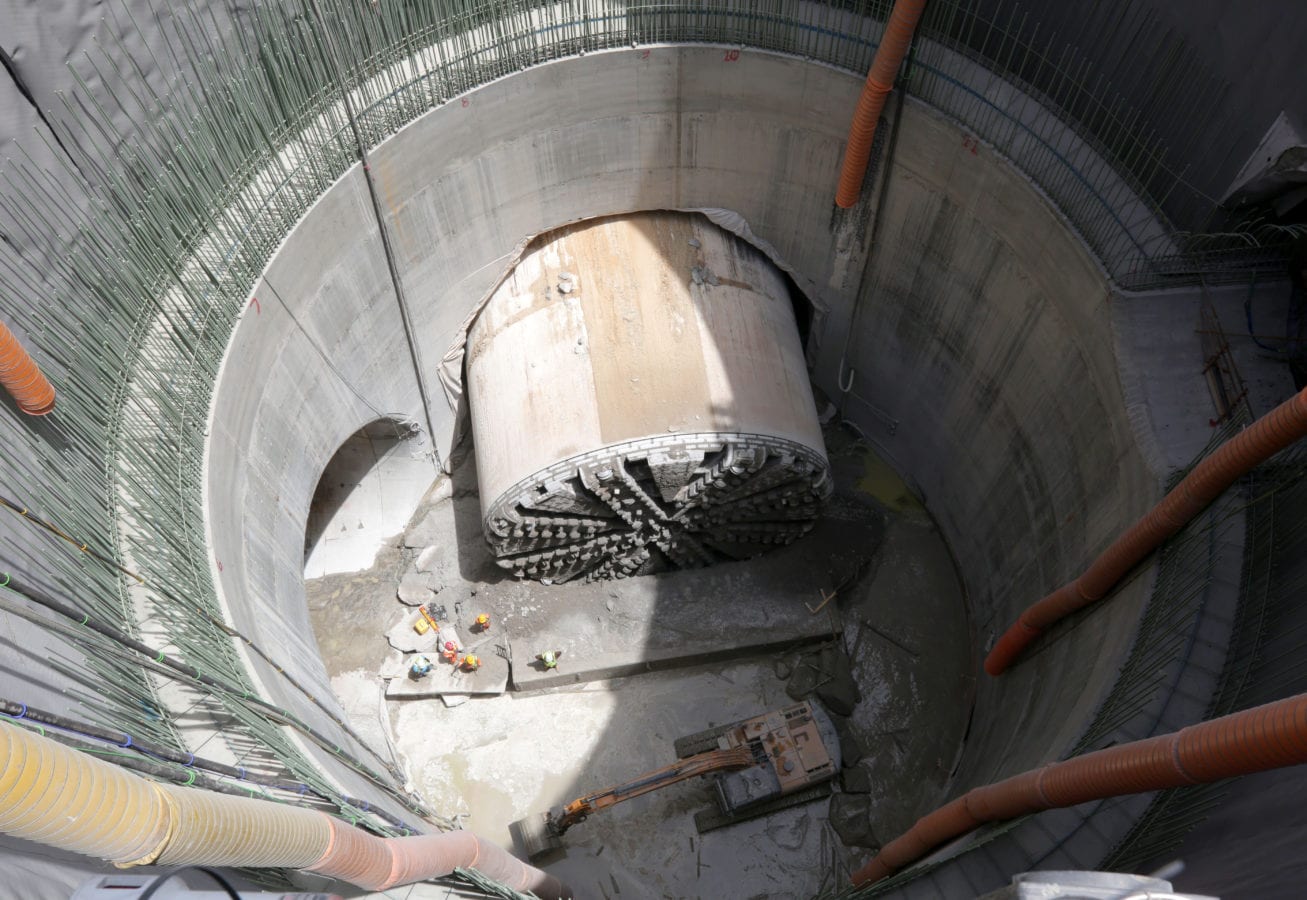 deep tunnel - النفق العميق