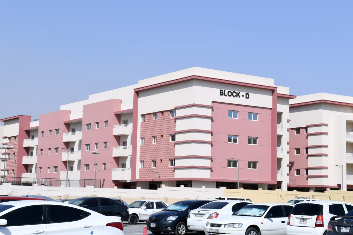 Dubai Corporation for Ambulance Services Staff Housing - سكن موظفي مؤسسة دبي لخدمات الإسعاف