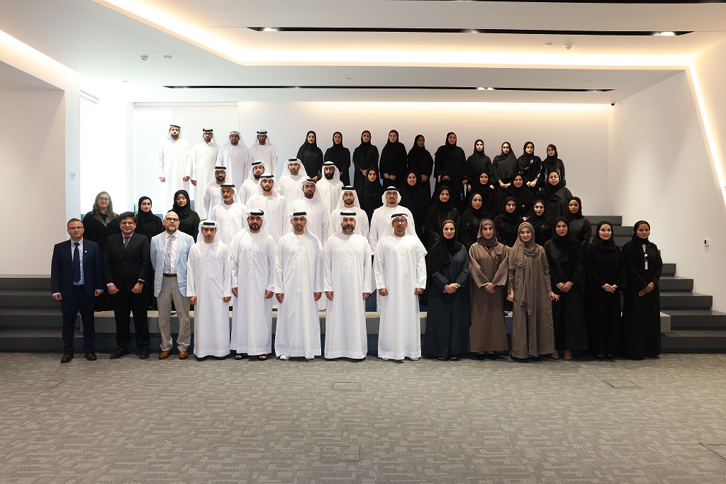 بلدية دبي تُخرج الدفعة الأولى من “مواهب المستقبل” بالتعاون مع الجامعة الأمريكية في الشارقة