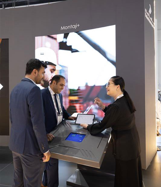 بلدية دبي تستعرض نقلات التحول الرقمي وأحدث ابتكاراتها التقنية في “جيتكس 2024”